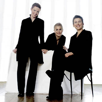 File:Trio Mediaeval Folger Consort 2005.jpeg